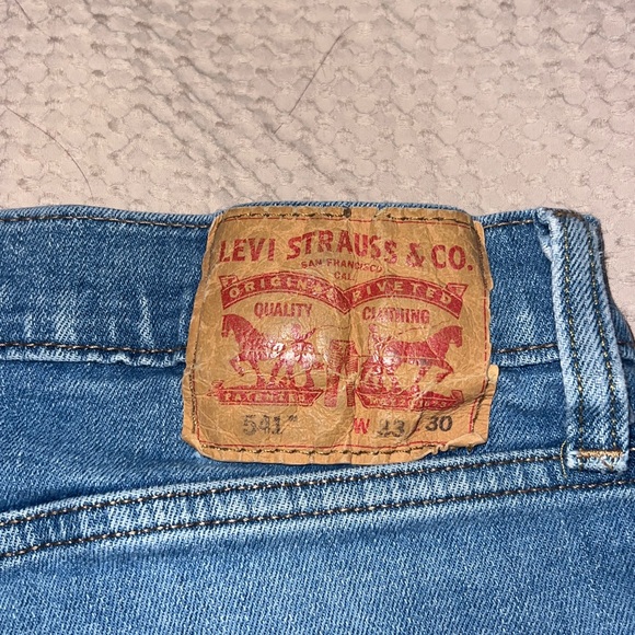 Men's Levi’s 541 Athletic Taper Blue Jeans 33 x 30 - Picture 3 of 5